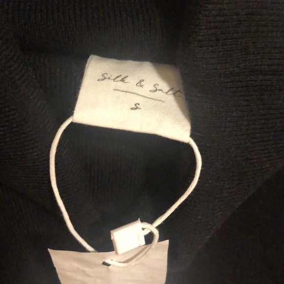 Silk and Salt lounge set . Size small . Runs like an extra small . - Picture 2 of 4